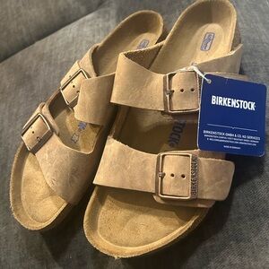 Birkenstock. 39